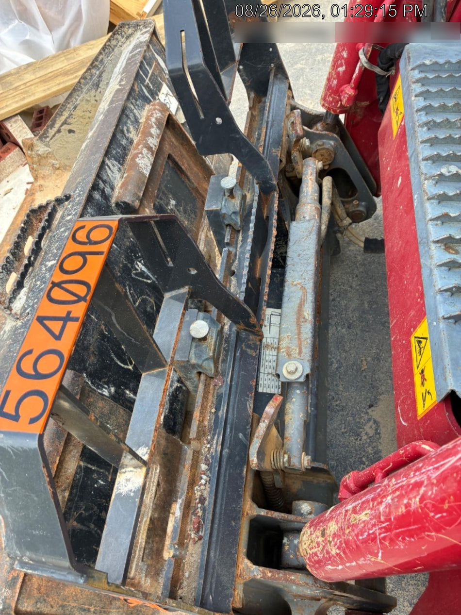 2025 ARROW MATERIAL HANDLING F5100CB