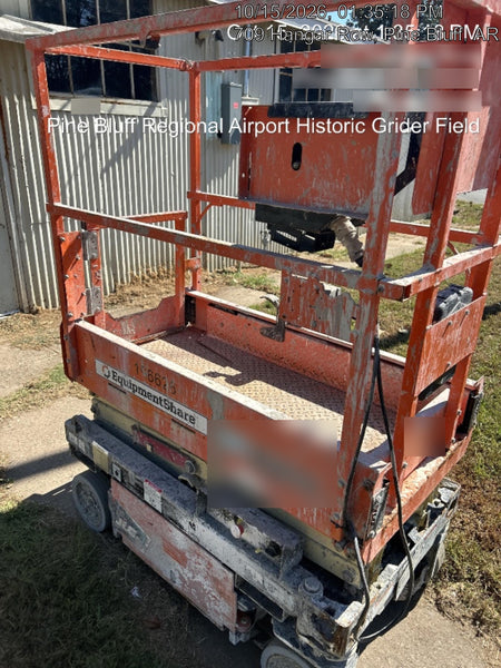 2021 JLG ES1330L
