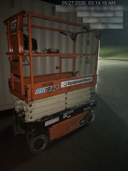 2021 JLG ES1932