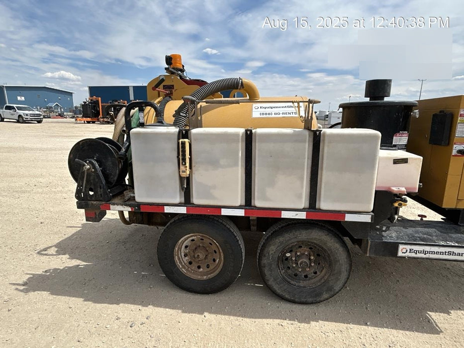 2023 Vac-Tron LP573XDT T4 Koehler Diesel Engine, 500 Gallon Debris Tank, x2 100 Gallon Water Tanks