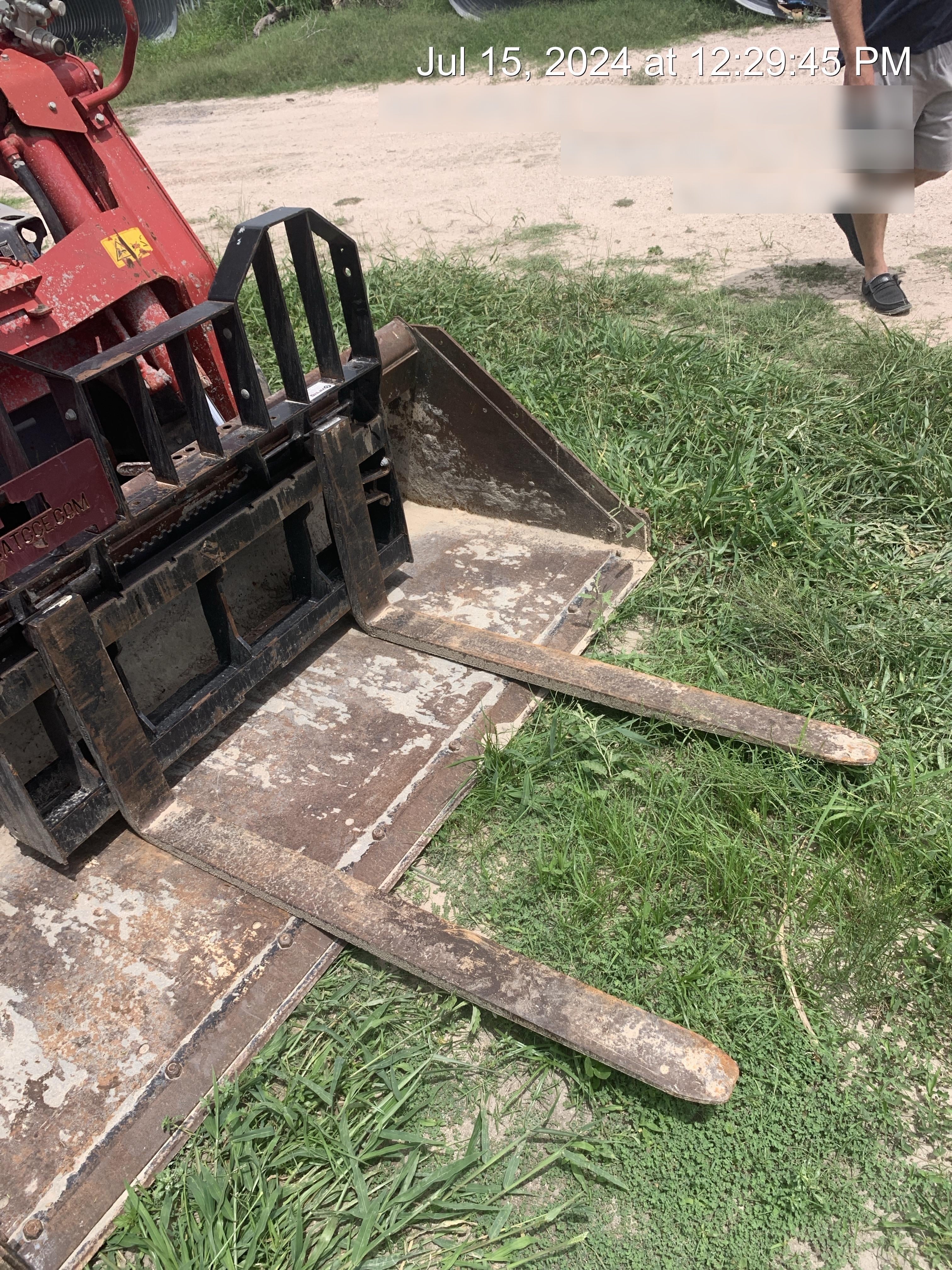 2023 VIRNIG 48" Pallet Forks - Virnig