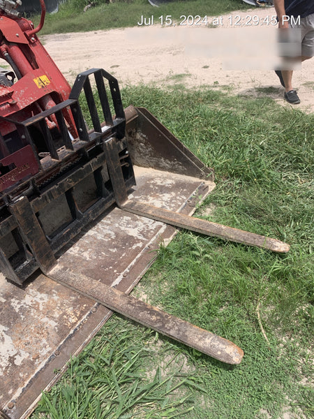 2023 VIRNIG 48" Pallet Forks - Virnig