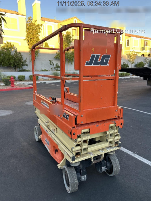 2016 JLG 1930ES Standard Options