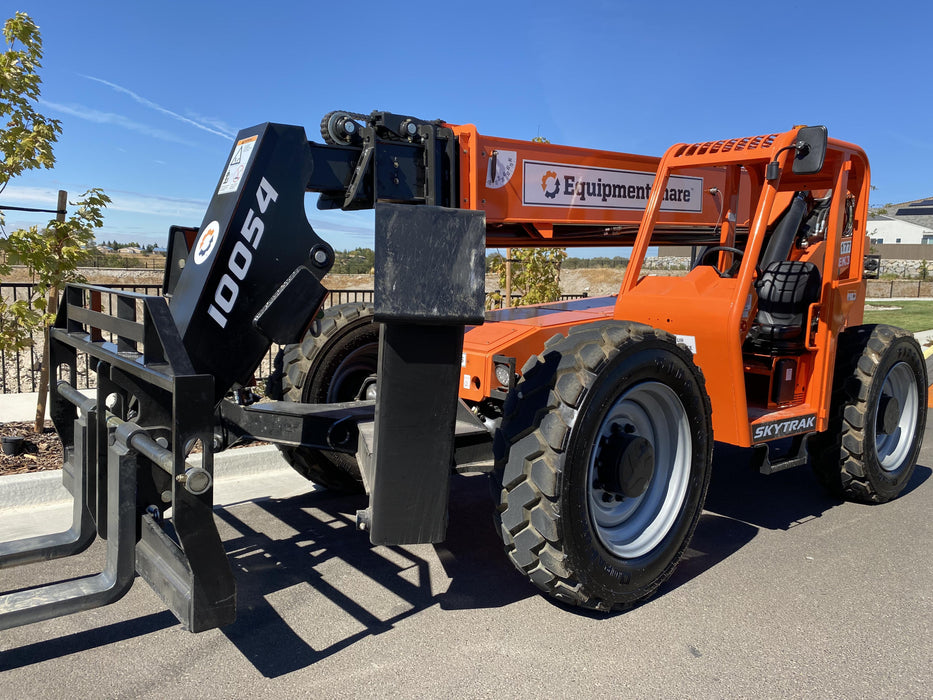2021 SKYTRAK 10054