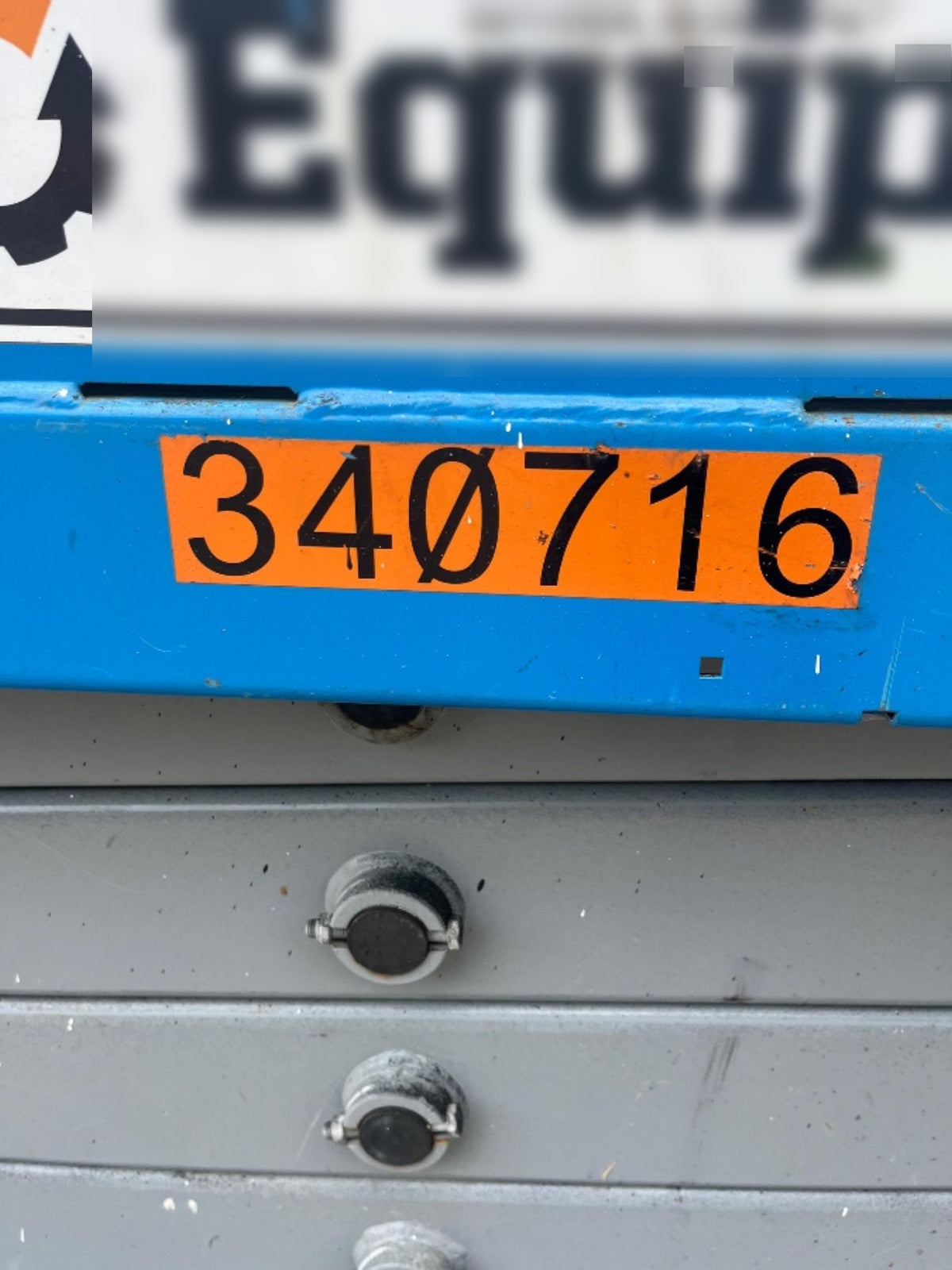 2023 GENIE GS-3232