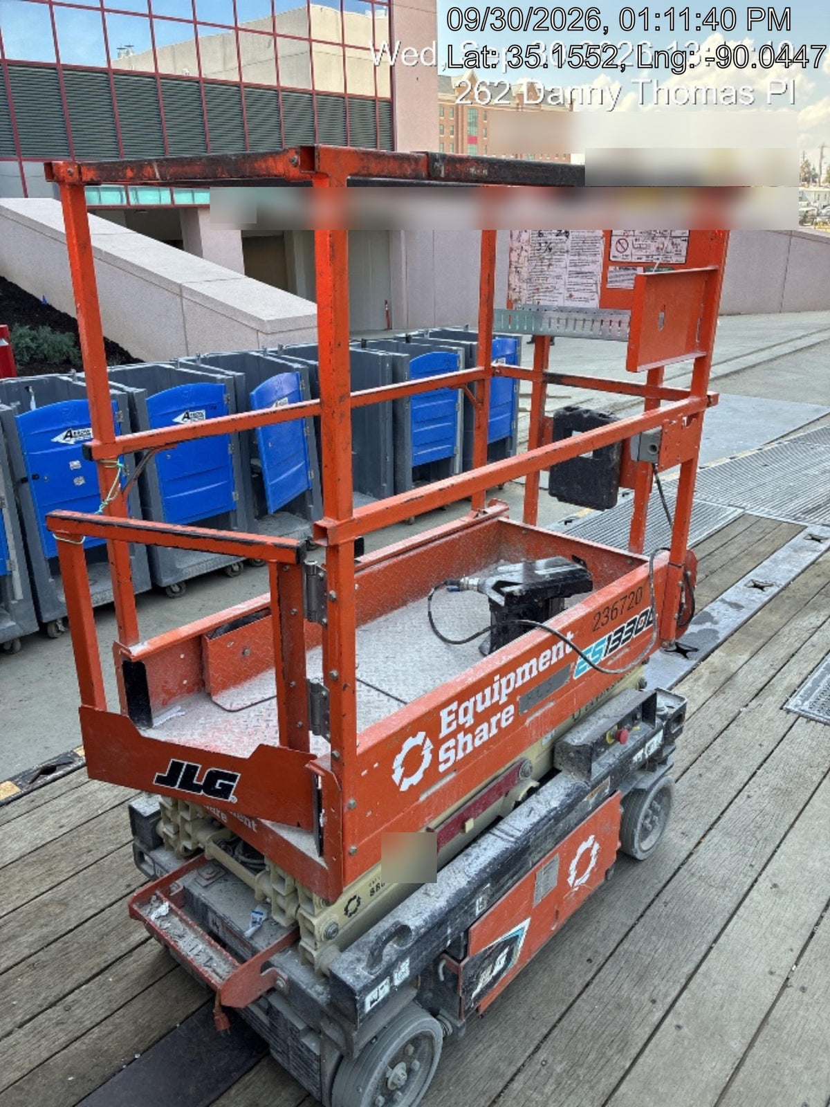 2022 JLG ES1330L