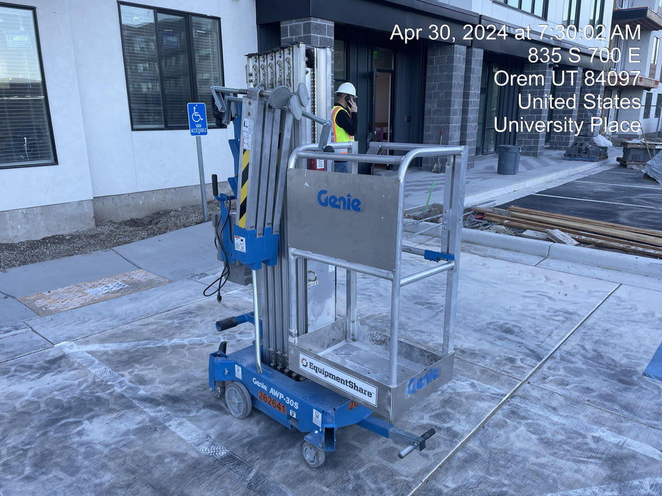 2022 GENIE AWP-30S DC