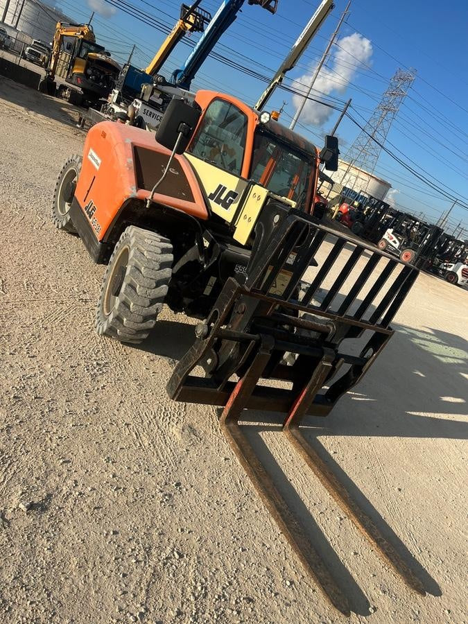 2020 JLG G5-18A Cab/Heat/Air, NM Solid Tires, Beacon w/48" Carriage, 48" Pallet Forks