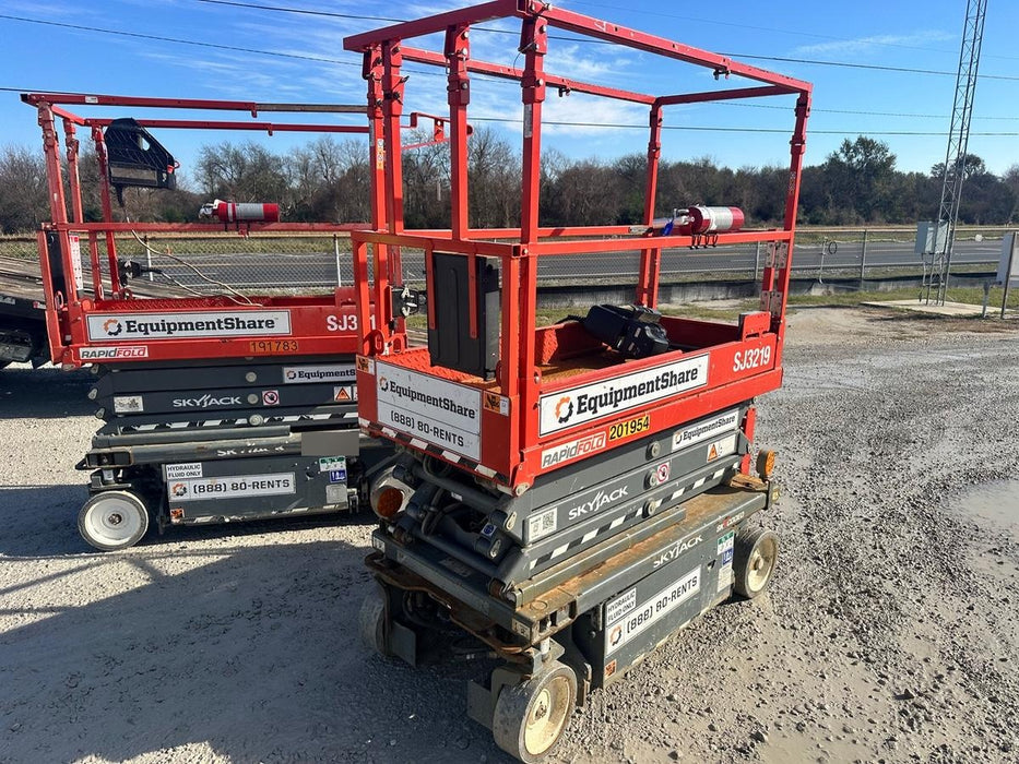 2021 SKYJACK SJ3219