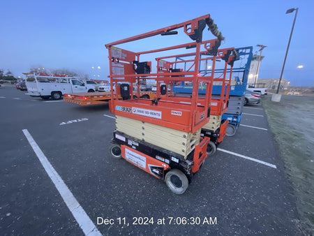 2022 JLG ES1932