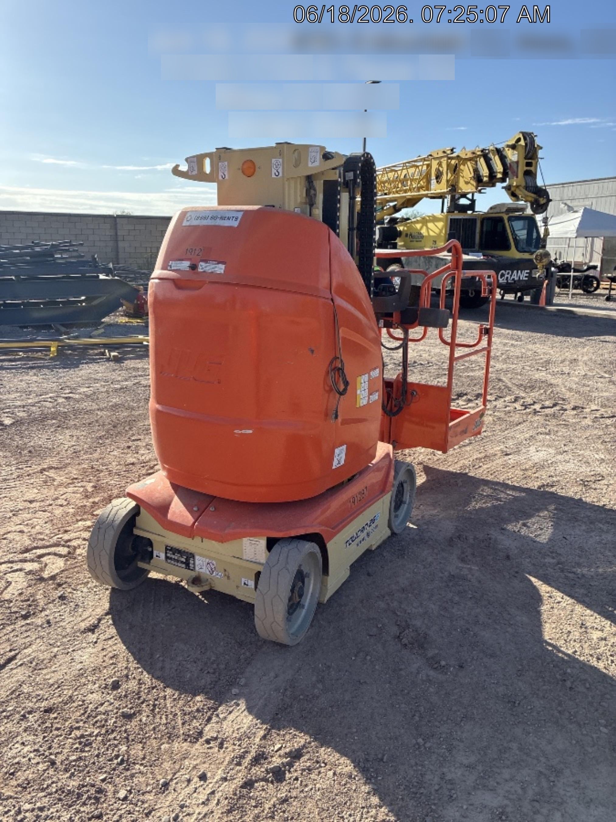 2021 JLG 26E