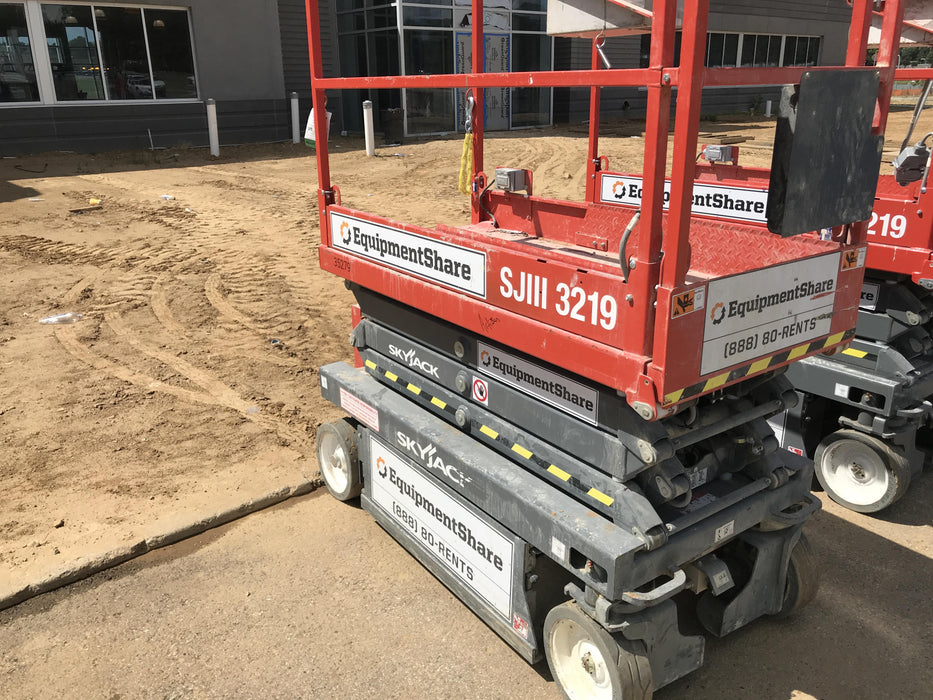 2019 Skyjack SJIII-3219 Standard Options, Trojan Batteries