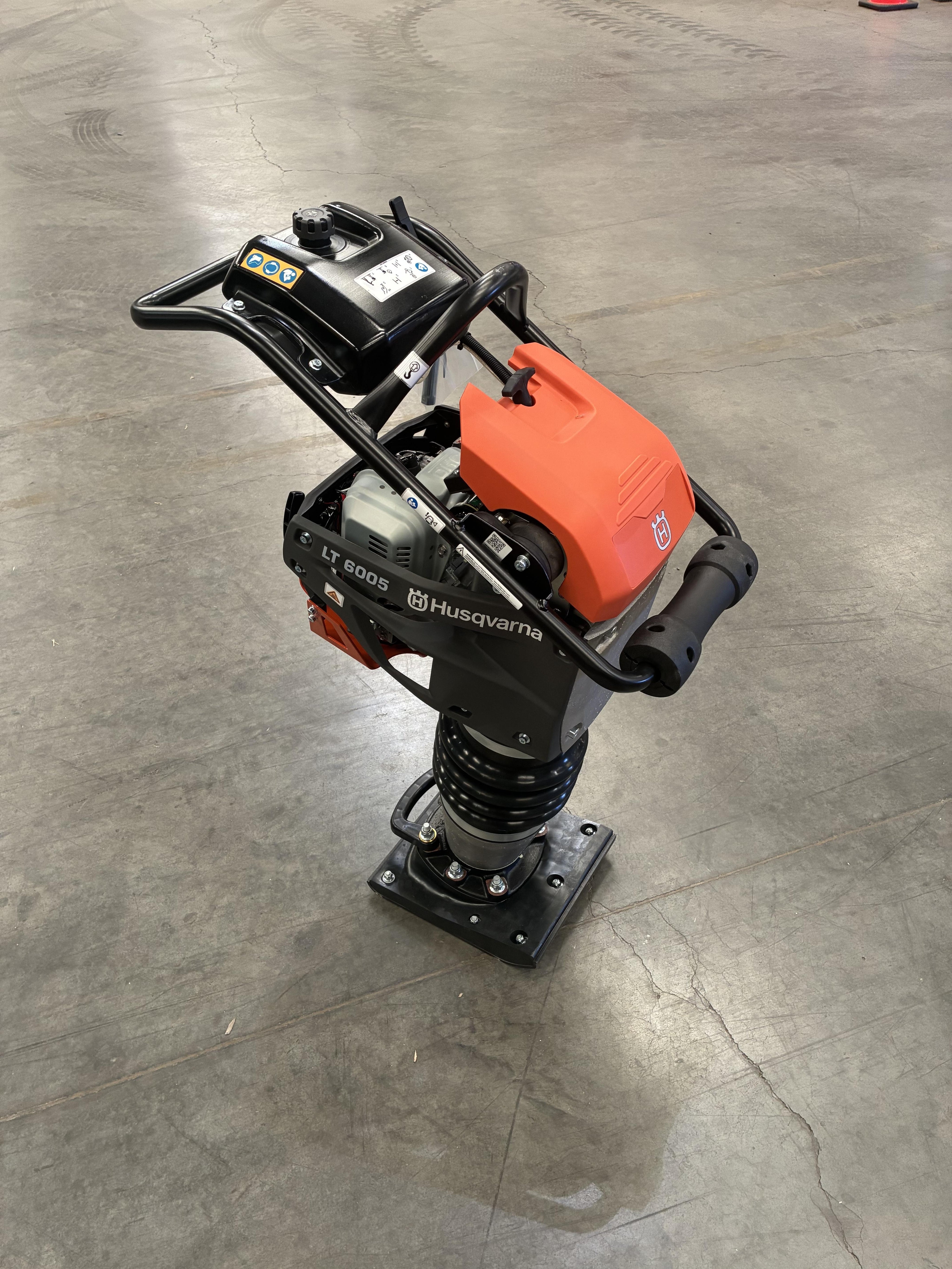 2026 HUSQVARNA LT6005