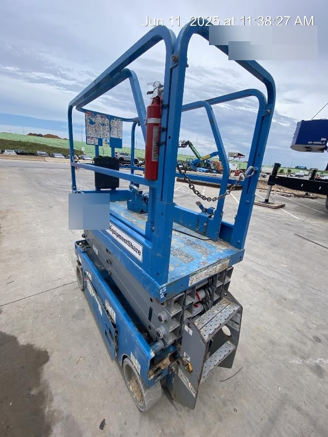 2019 Genie GS-1930 Fixed rails with chain Entry