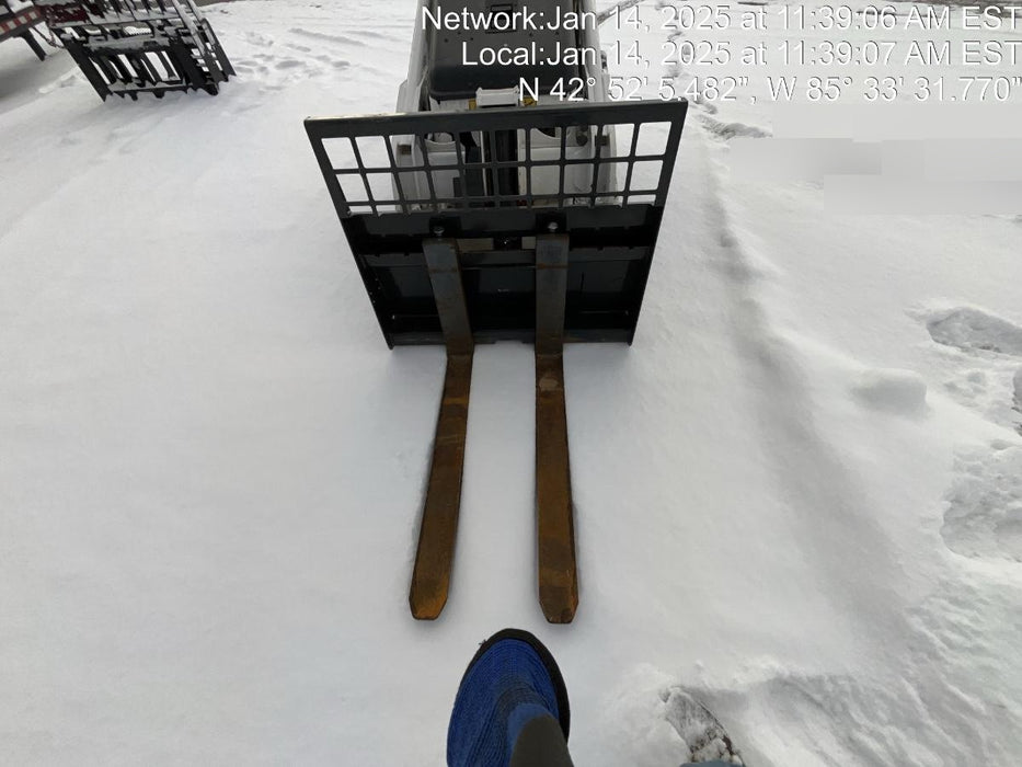 2023 BOBCAT 36" Mini Skid Steer Fork Carriage - Bobcat