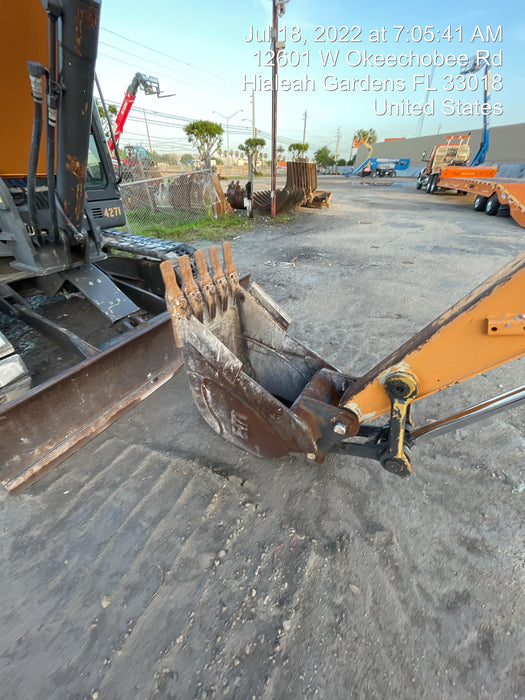 2015 CASE 18" Bucket - Case