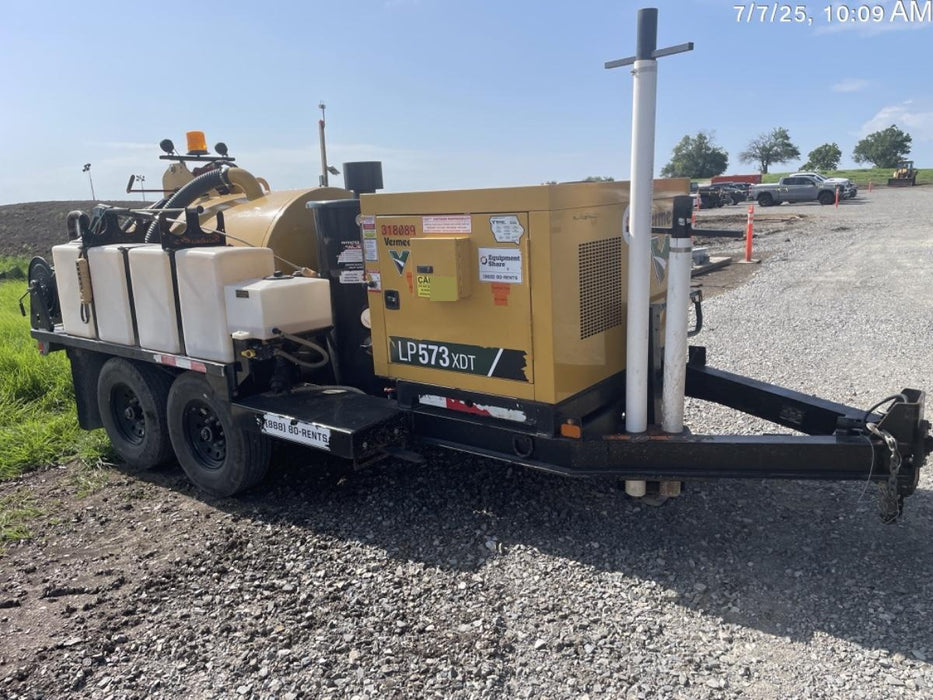 2023 Vac-Tron LP573XDT T4 Koehler Diesel Engine, 500 Gallon Debris Tank, x2 100 Gallon Water Tanks