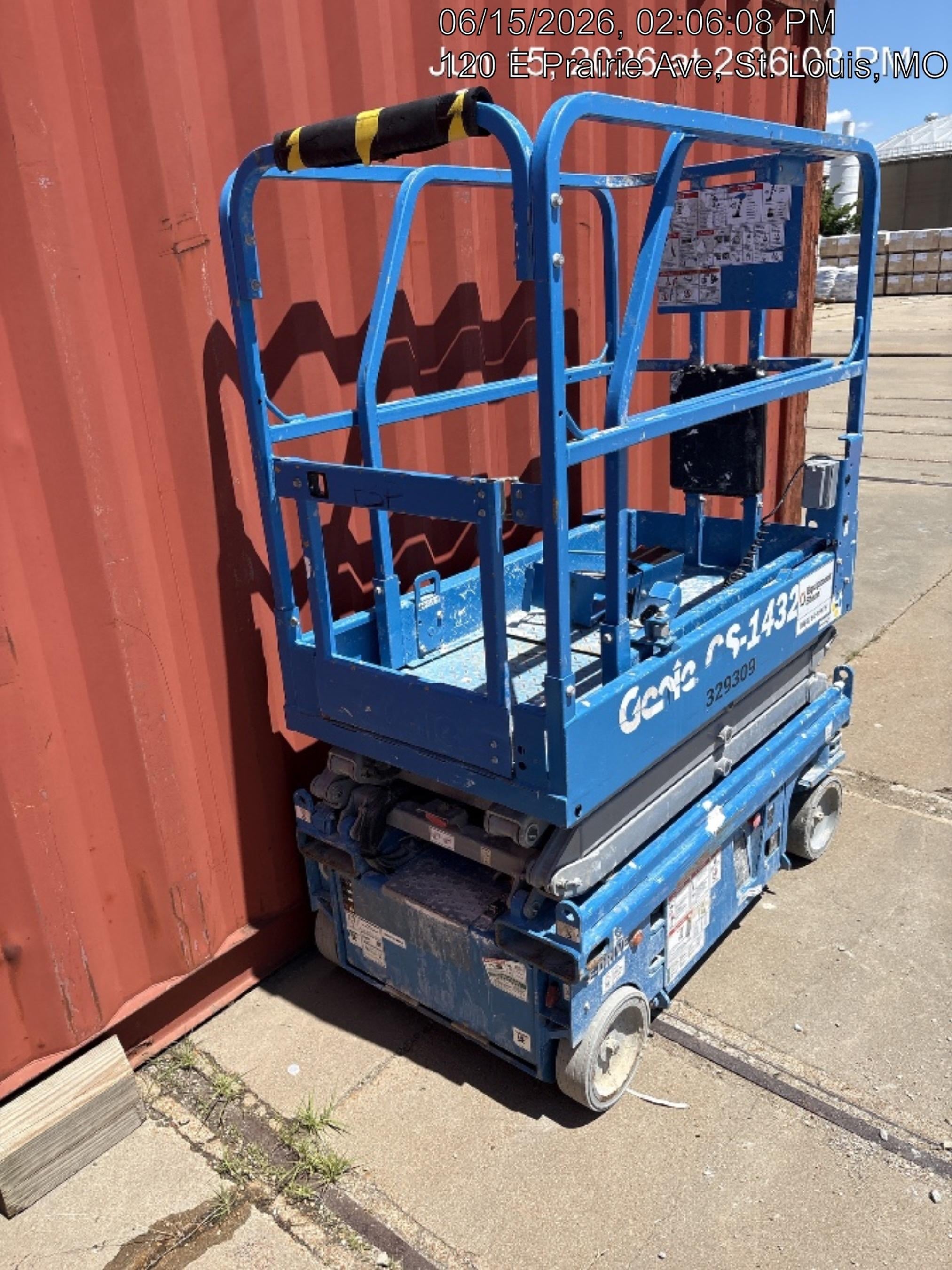 2023 GENIE GS-1432