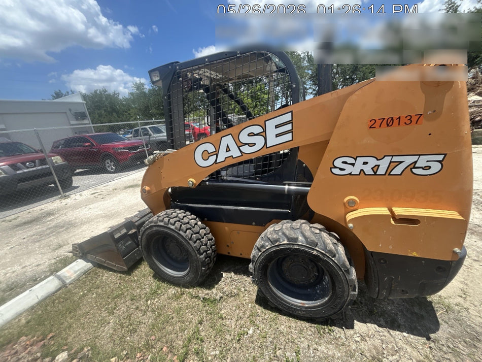 2019 CASE SR175