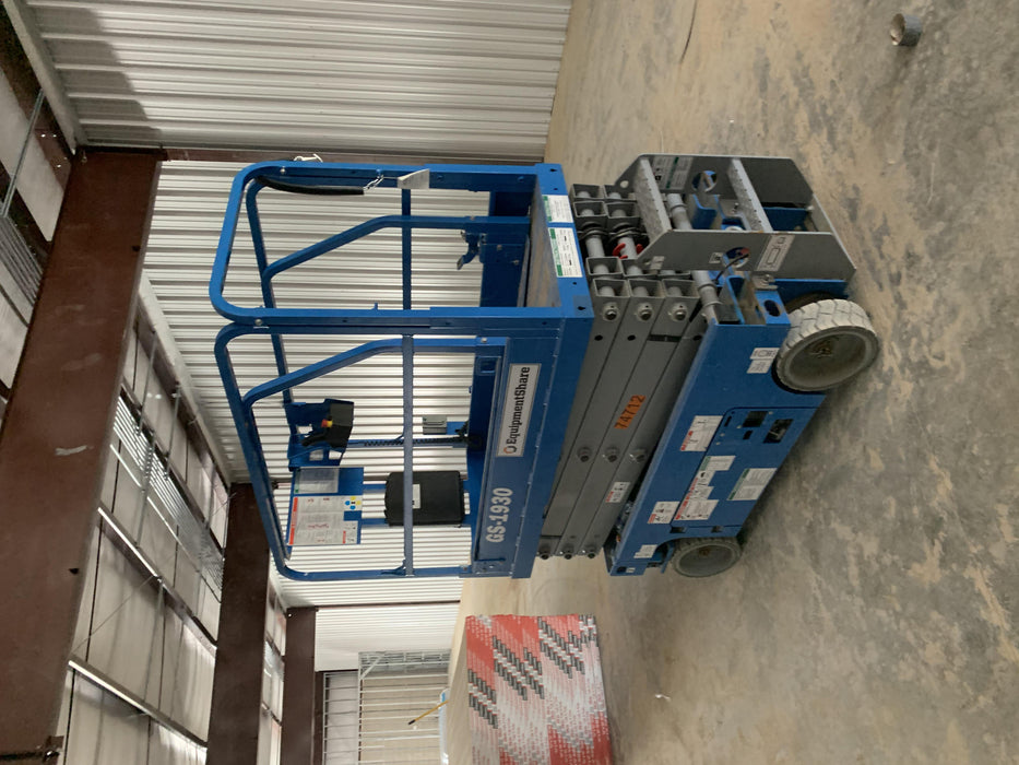 2020 Genie GS-1930 Fixed rails with chain entry gate - Pre A92.20