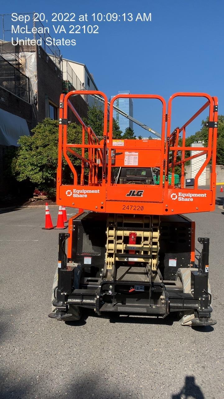 2022 JLG RT3369