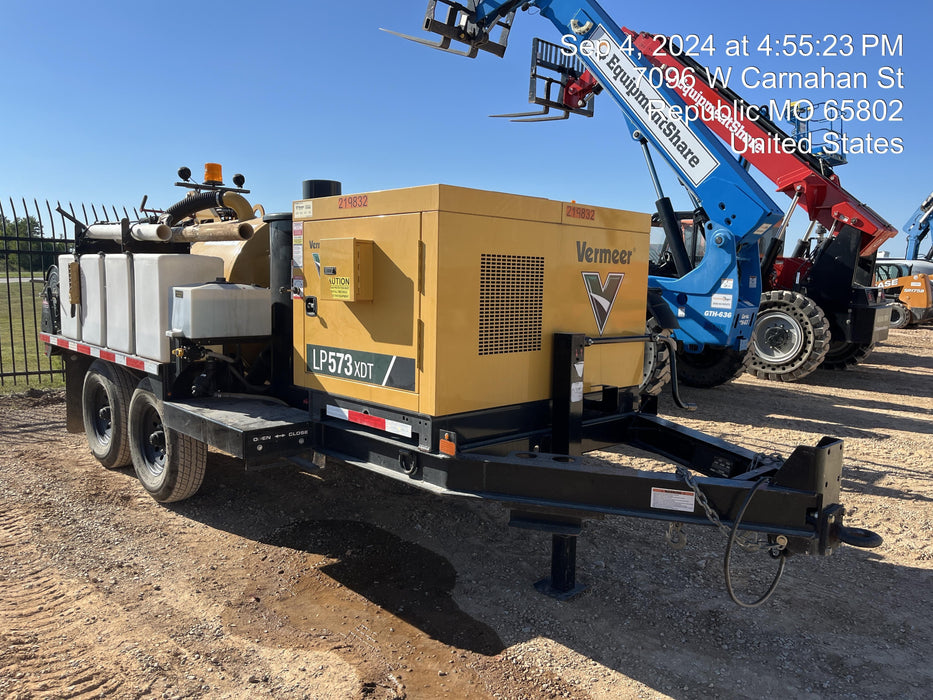 2022 Vac-Tron LP573XDT T4 Koehler Diesel Engine, 500 Gallon Debris Tank, x2 100 Gallon Water Tanks