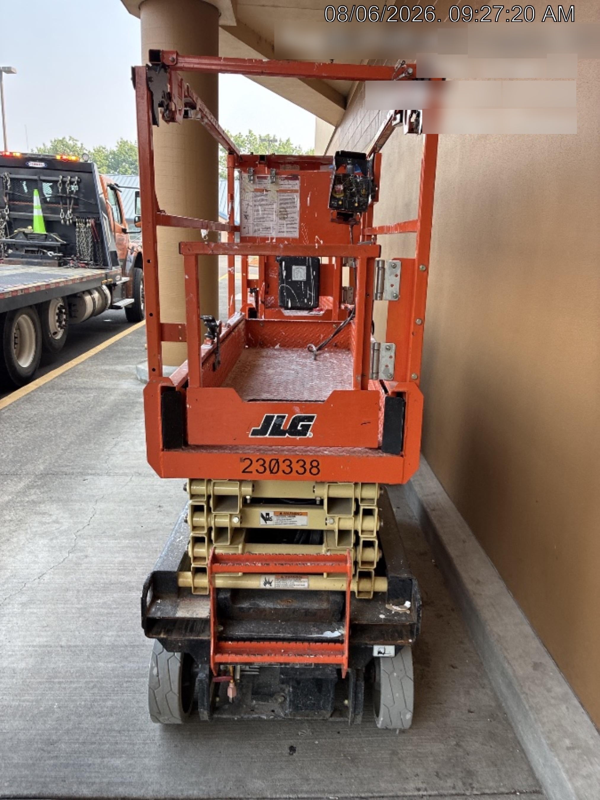 2022 JLG ES1932