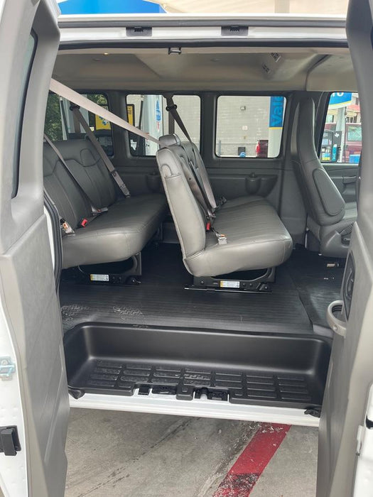 2025 CHEVROLET Express Van - Rental