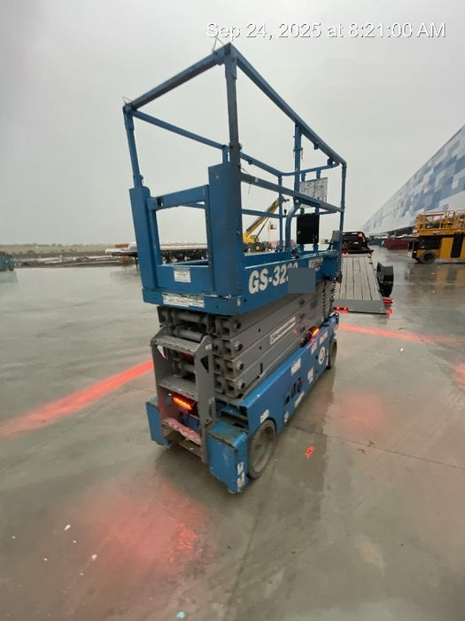 2018 Genie GS-3232 Genie GS-3232 Scissor Lift w/Standard Options