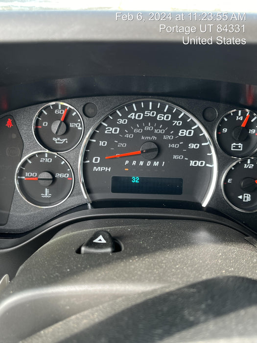 2023 CHEVROLET Express Van - Rental