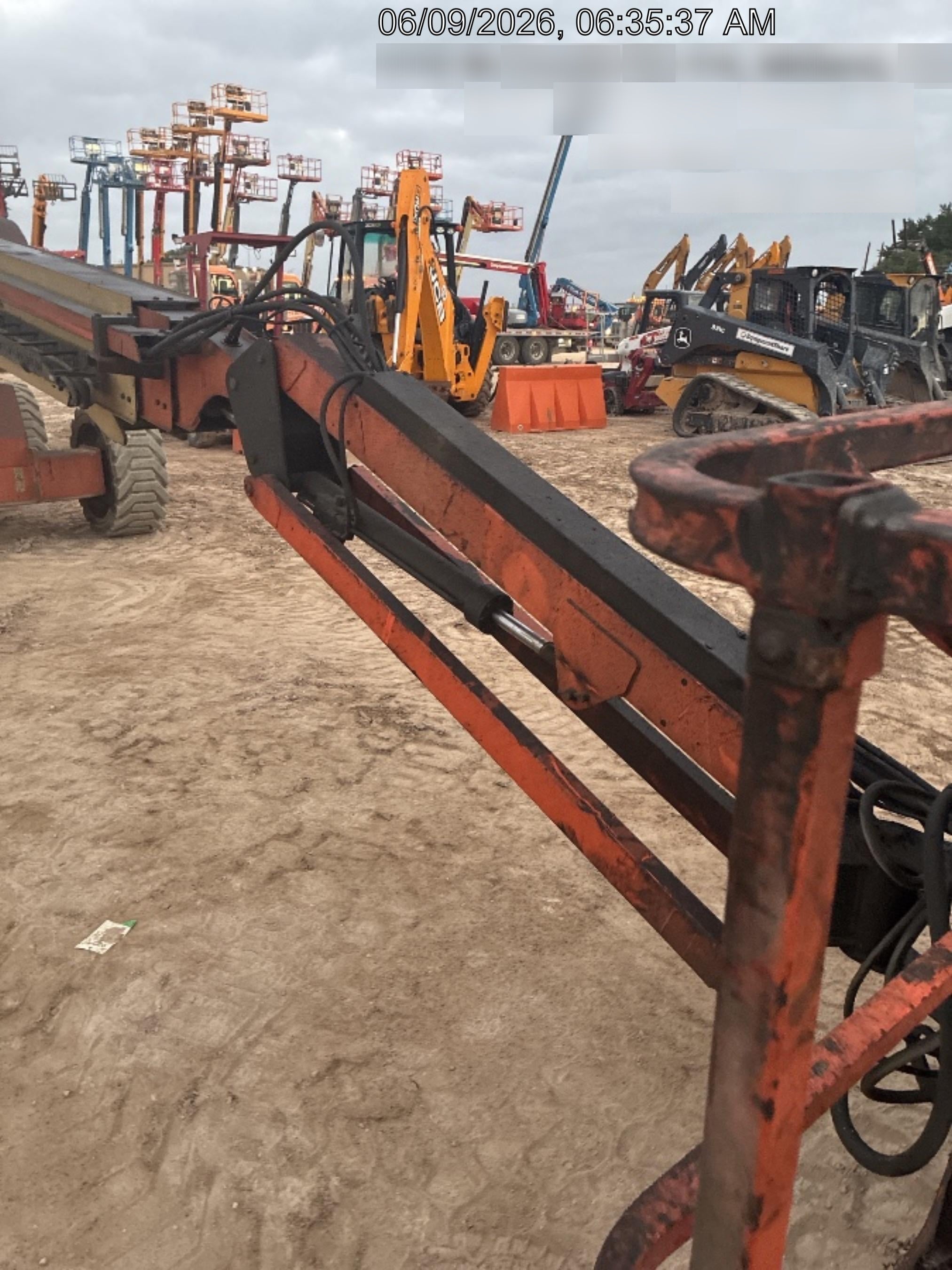 2019 JLG 660SJ