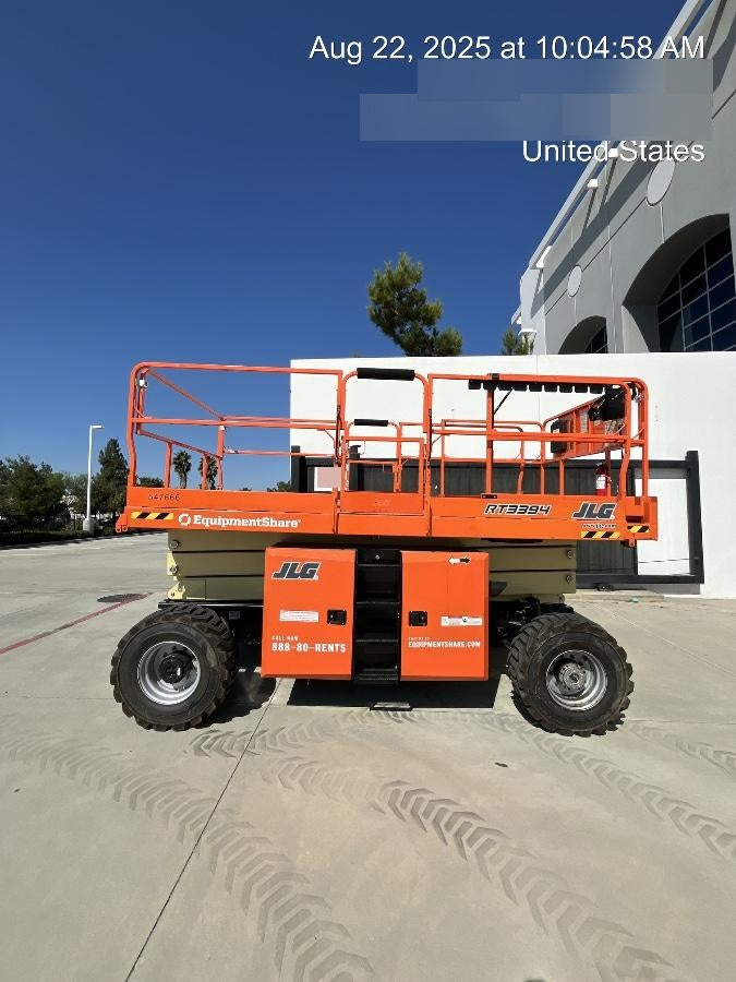 2025 JLG RT3394