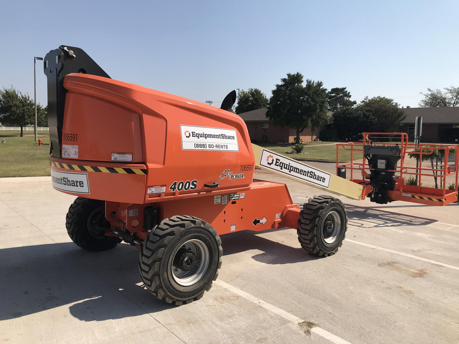 2020 JLG 400S