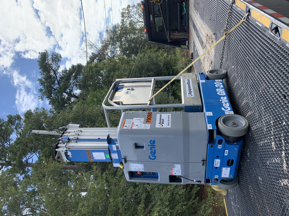 2020 GENIE GR-20