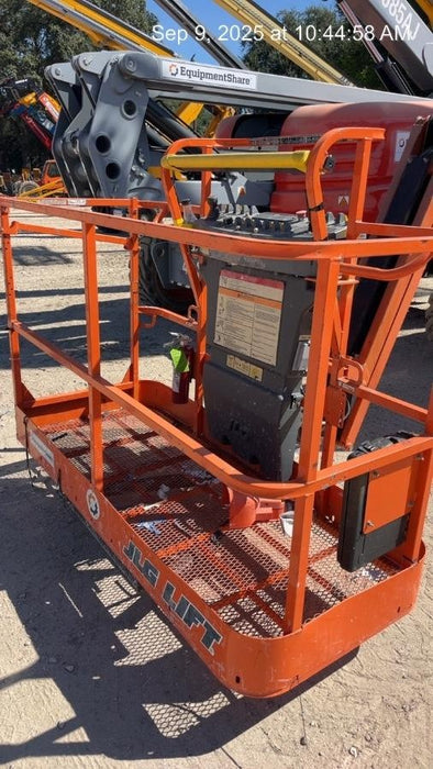 2019 JLG 450AJ