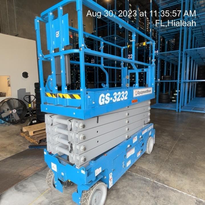 2023 GENIE GS-3232
