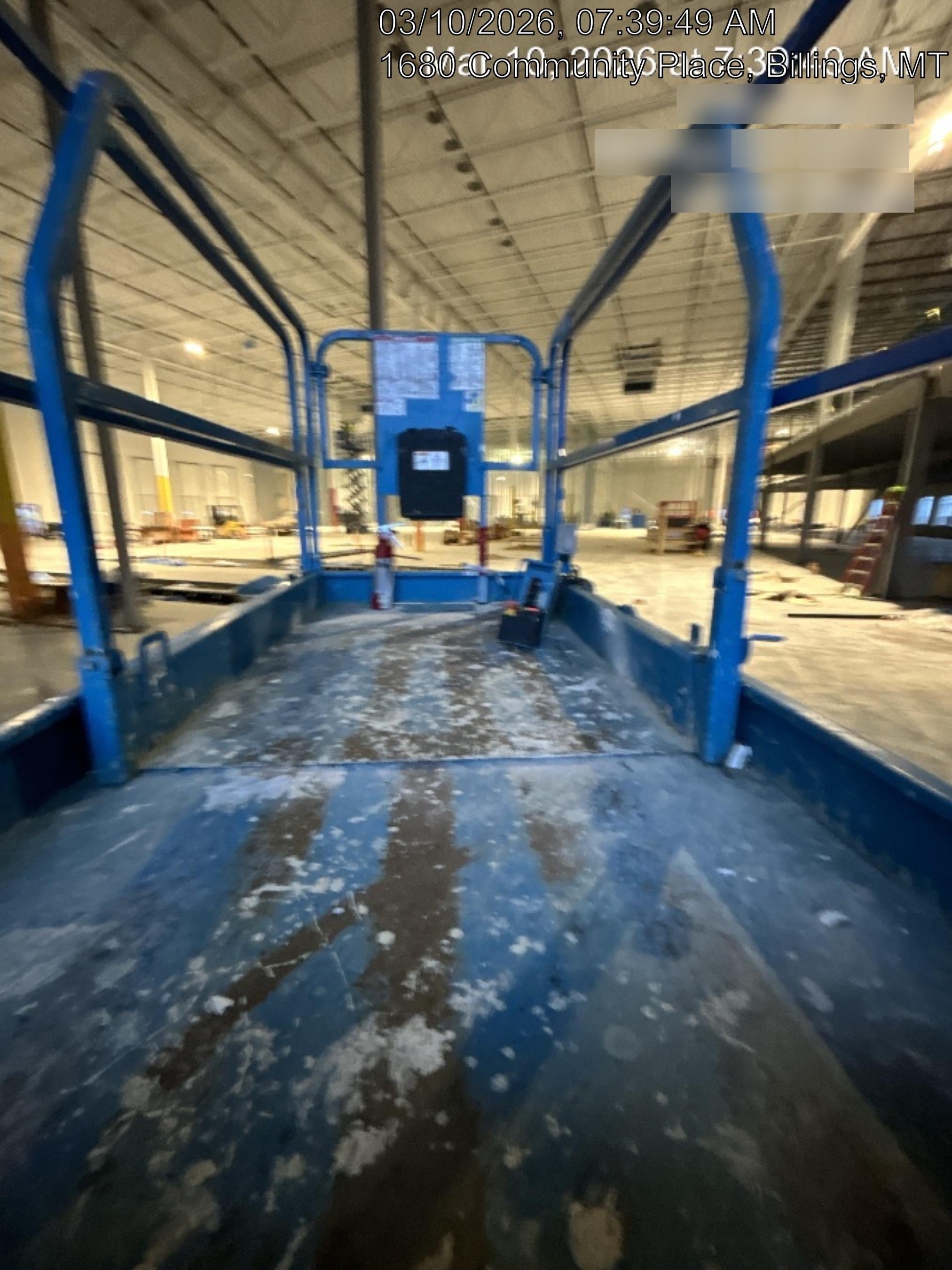 2019 Genie GS-4047 Folding rails with half height swing gate, 800W Inverter
