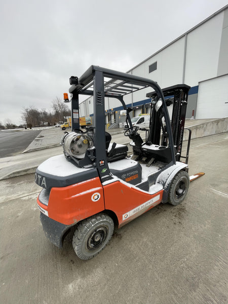 2022 TOYOTA 50-8FGU25