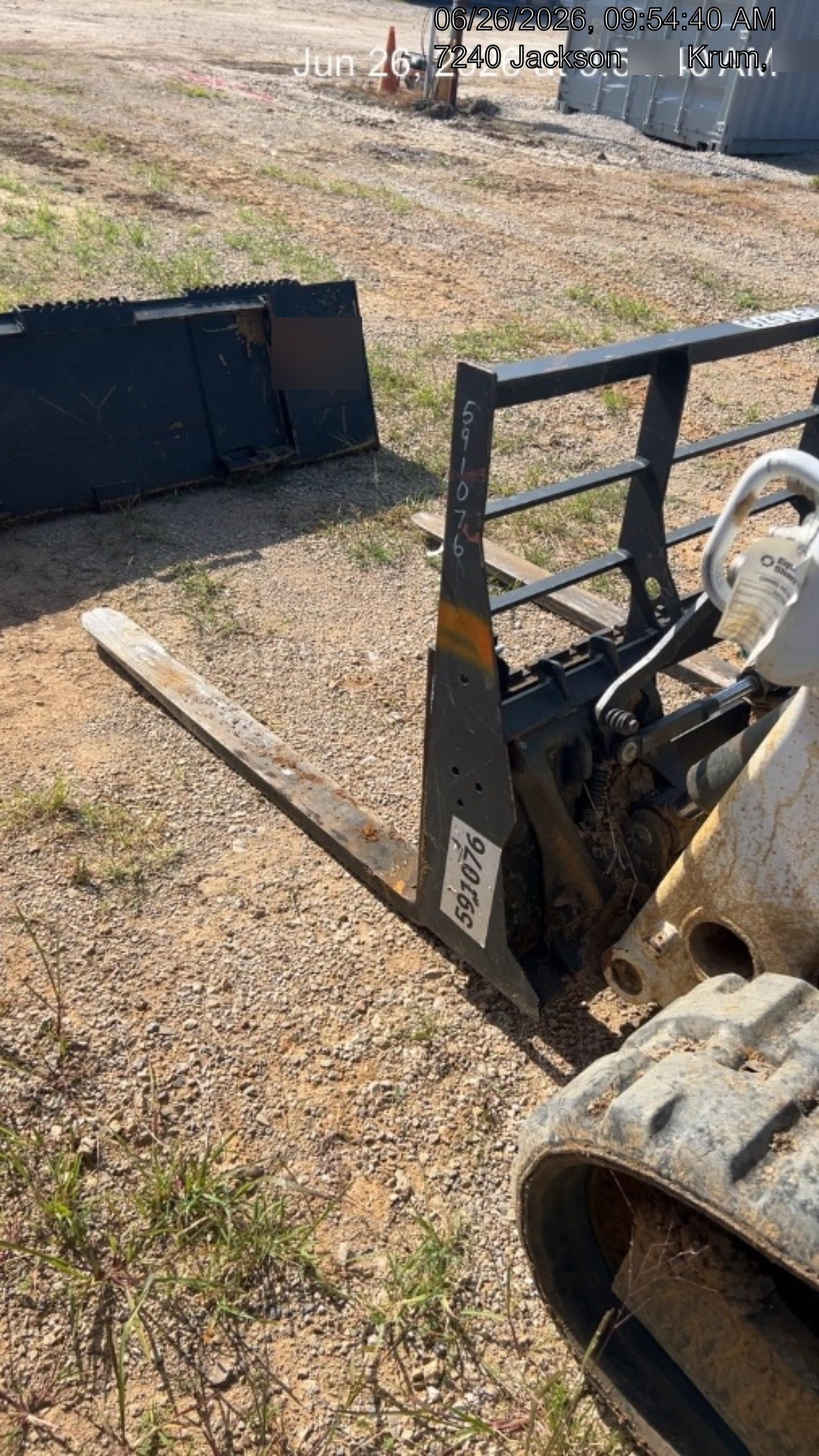 2025 ARROW MATERIAL HANDLING 48" Pallet Forks - Arrow