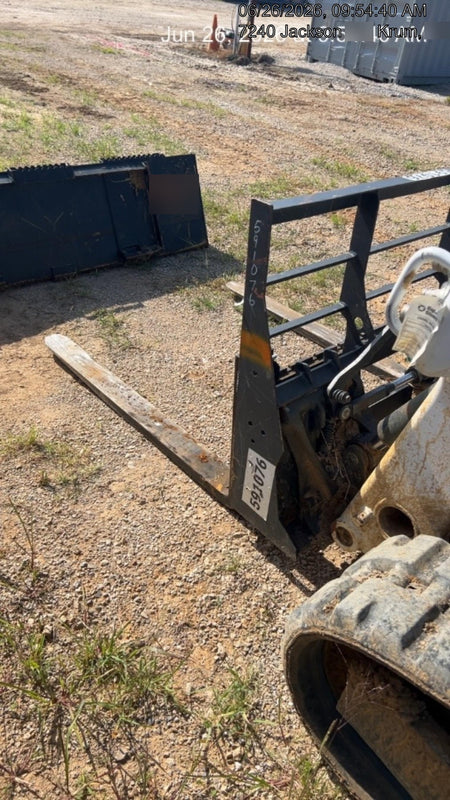 2025 ARROW MATERIAL HANDLING 48" Pallet Forks - Arrow