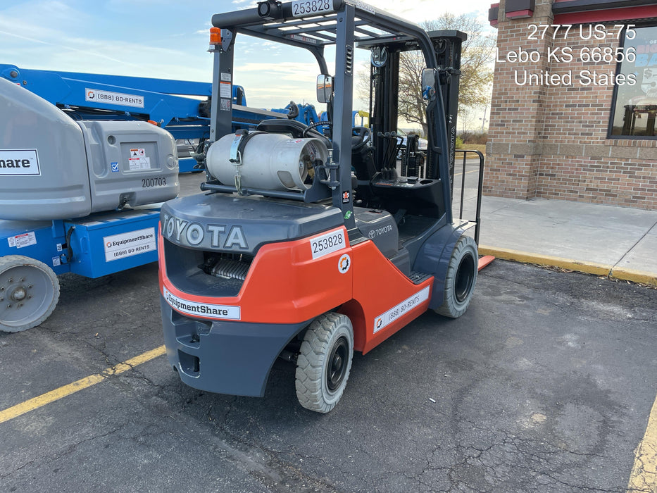 2022 TOYOTA 50-8FGU25