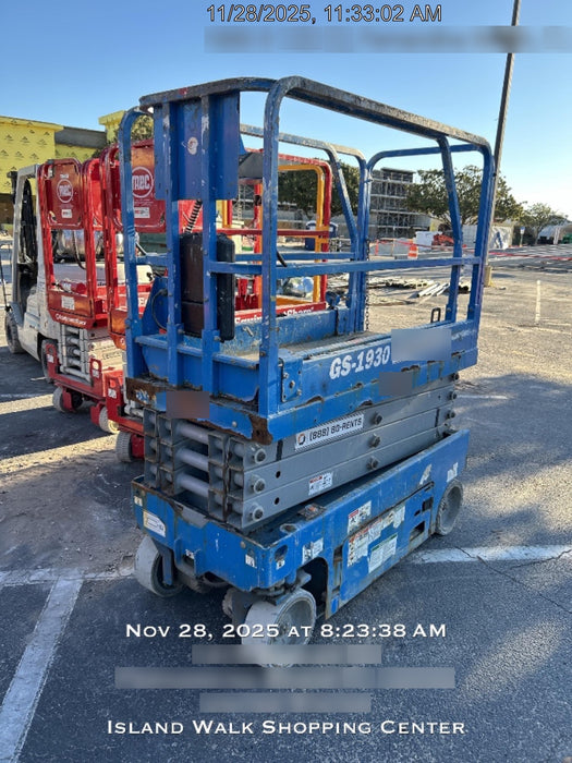 2019 Genie GS-1930 Fixed Rails with Chain Entry