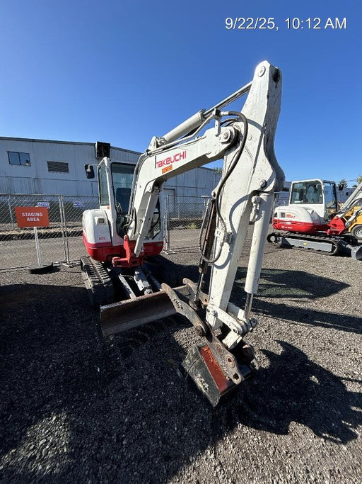 2025 TAKEUCHI 18" HD Bucket - Takeuchi
