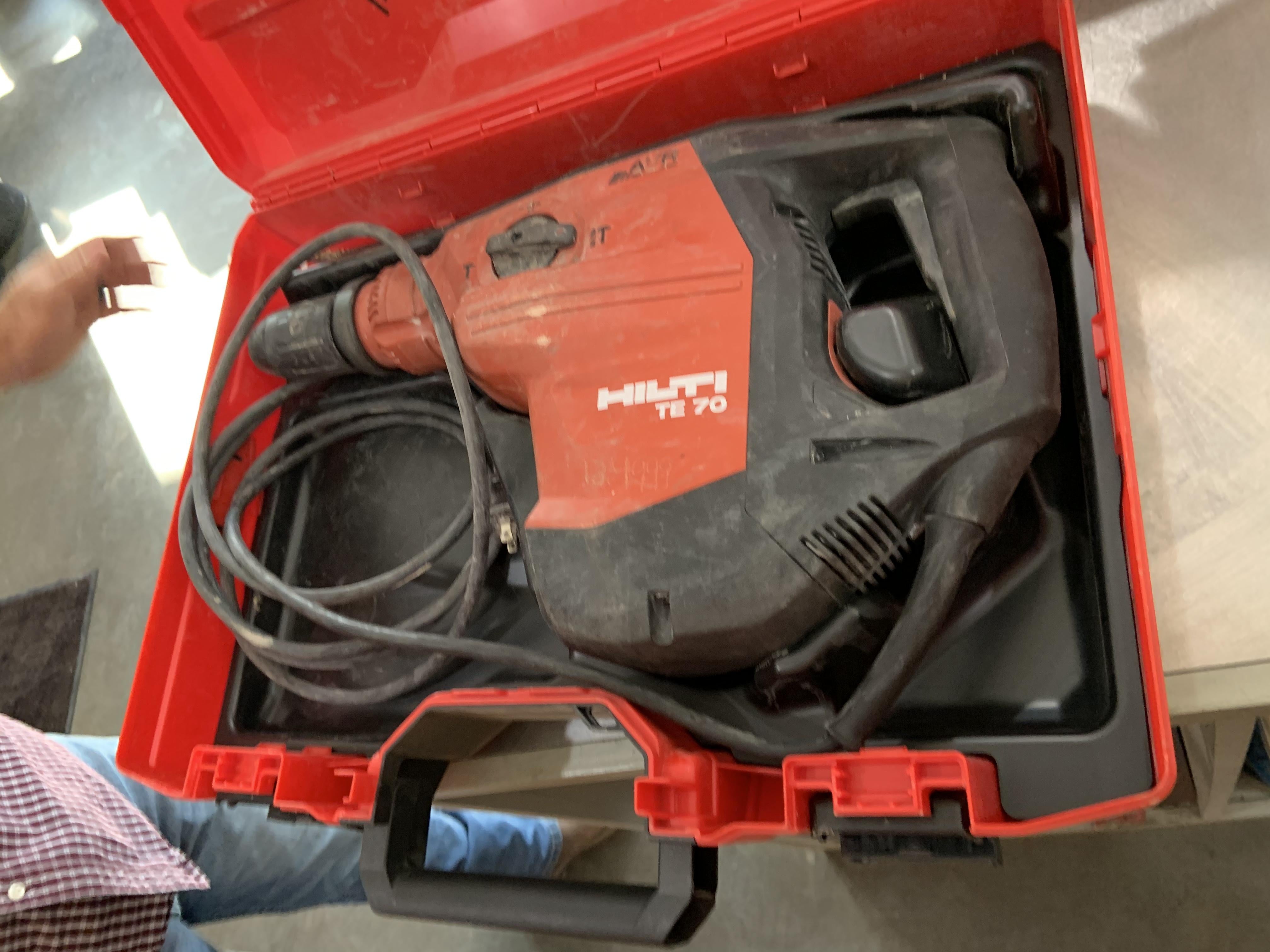 2020 HILTI TE 70-AVR