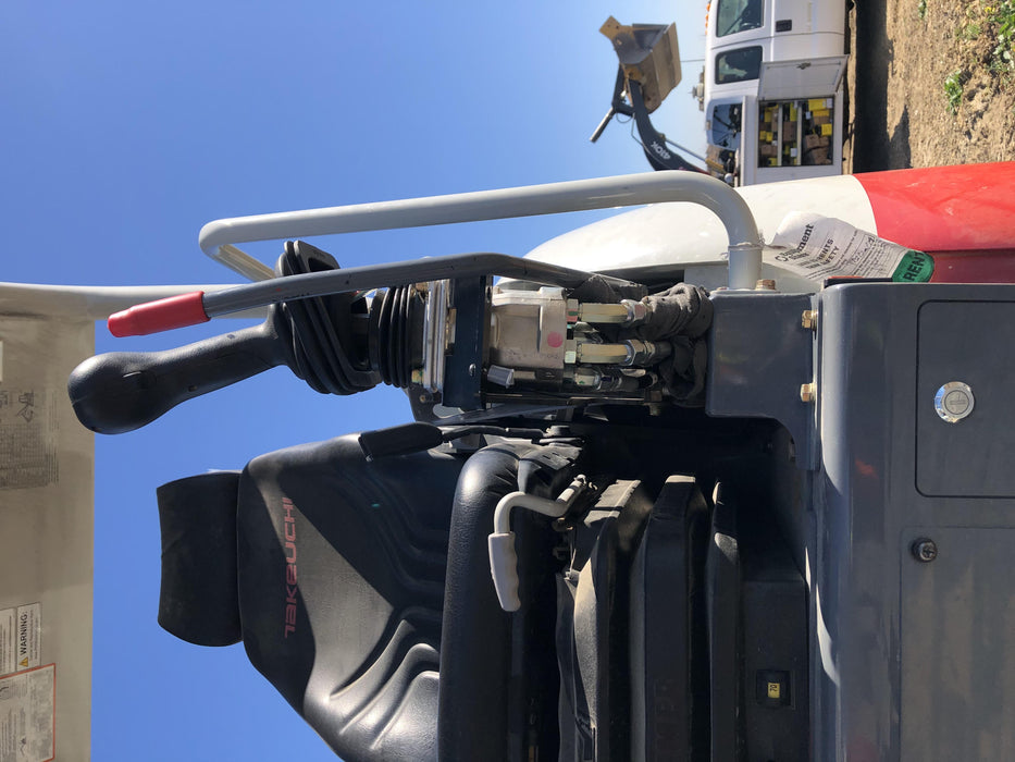 2019 Takeuchi TB260 Canopy, Standard Blade, Auxiliary hydraulics Manual QC, Hydraulic thumb, 12" ,18", 24" Bucket