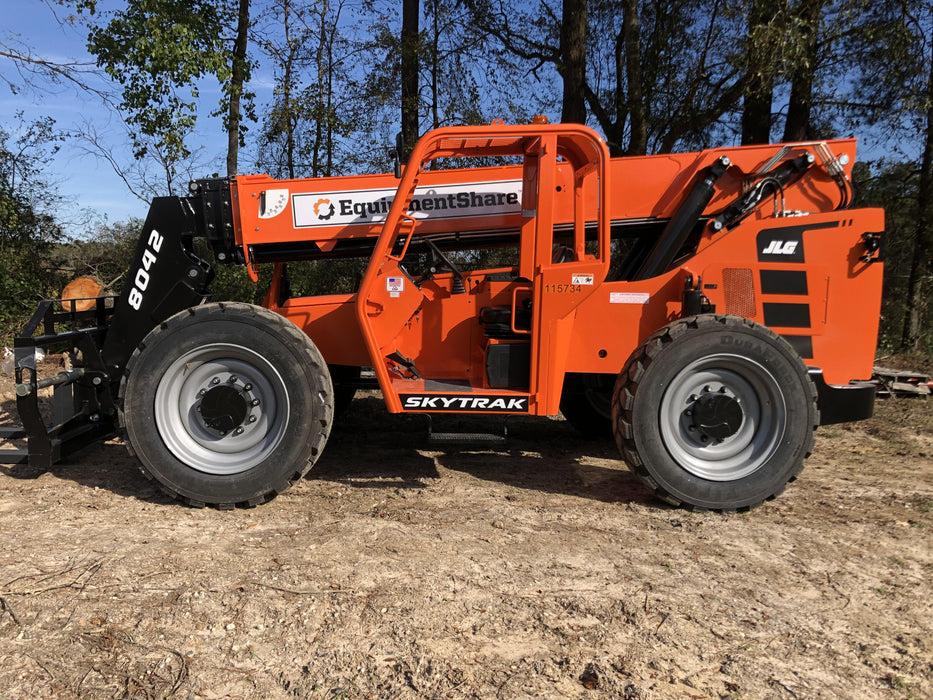 2020 Skytrak 8042 74 Hp, FF Tires, Work Lights, Beacon, Aux Hydraulics, Back up Alarm, Lifting Eye, ES Decals