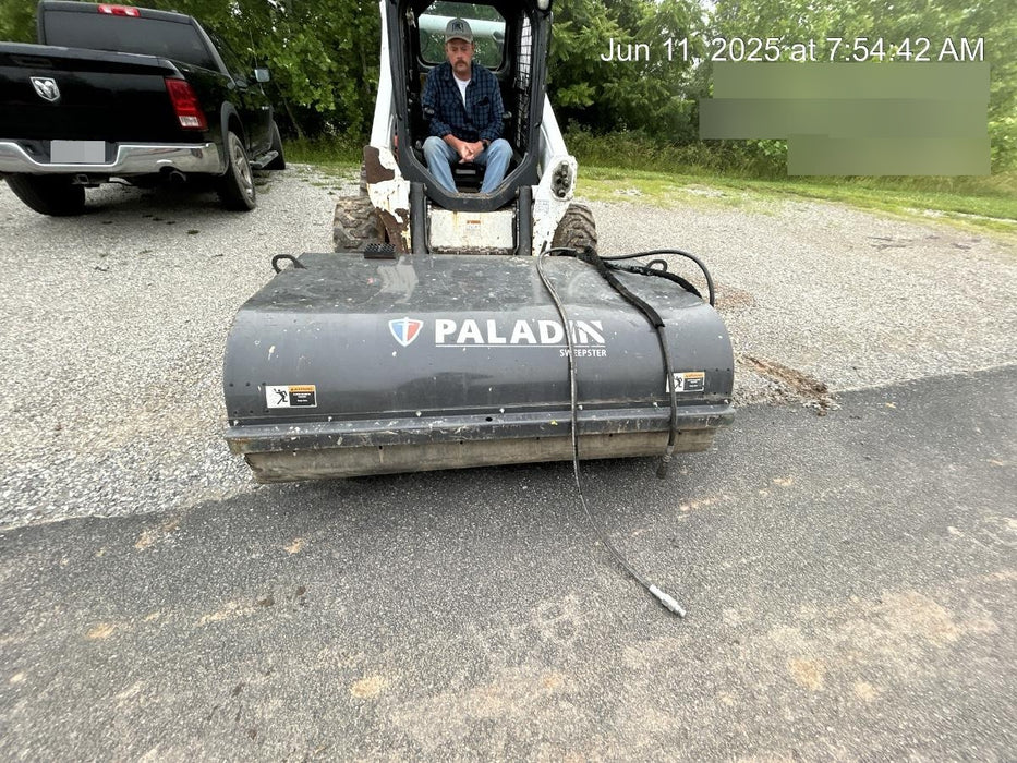 2021 PALADIN Sweepster SB72