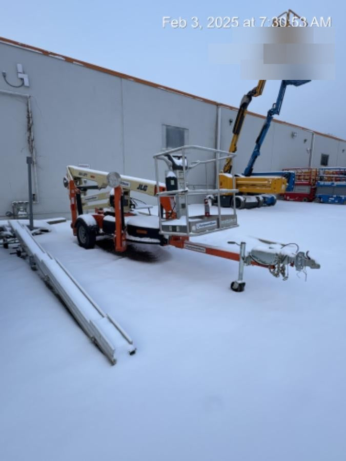 2022 JLG T350