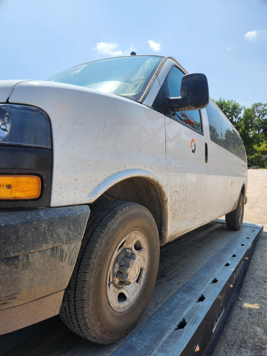 2023 CHEVROLET Express Van - Rental