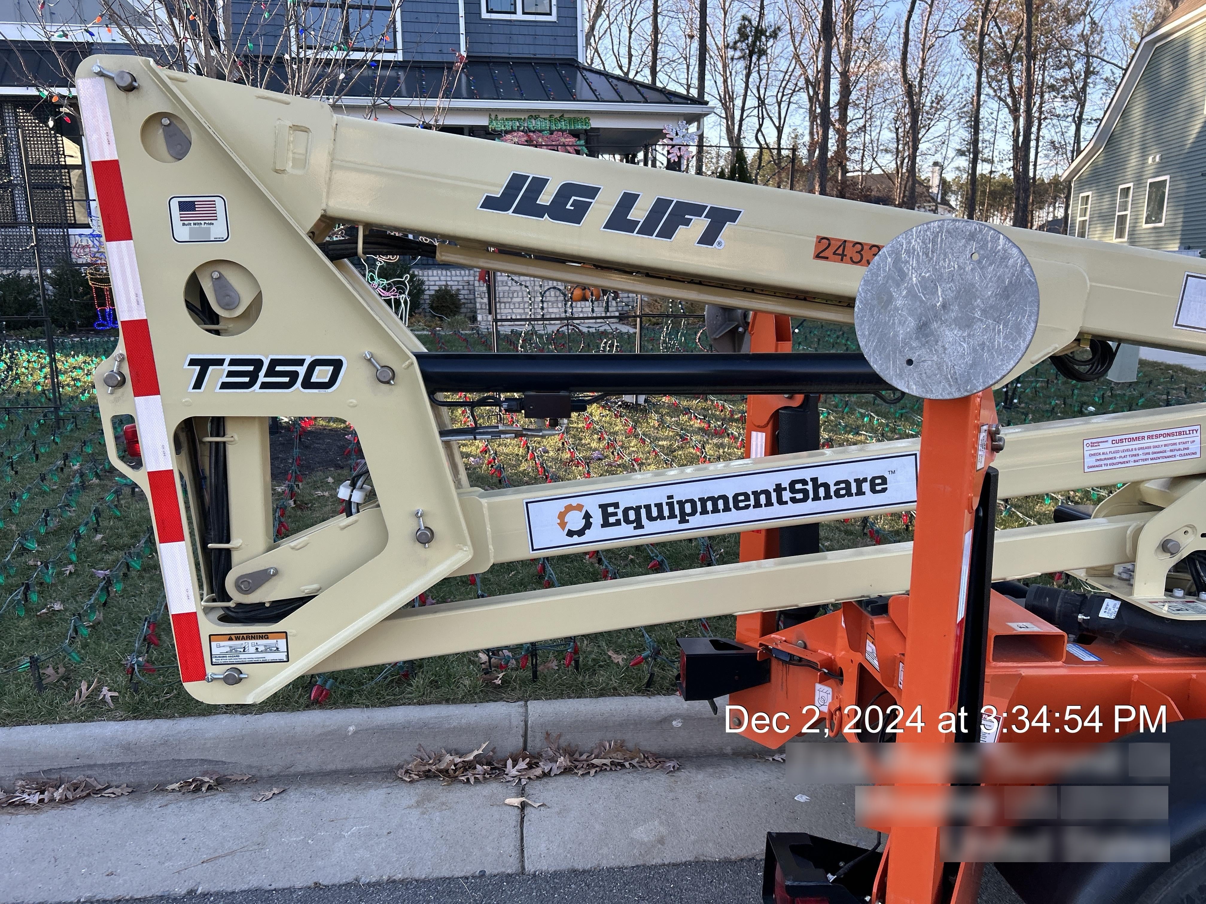 2022 JLG T350
